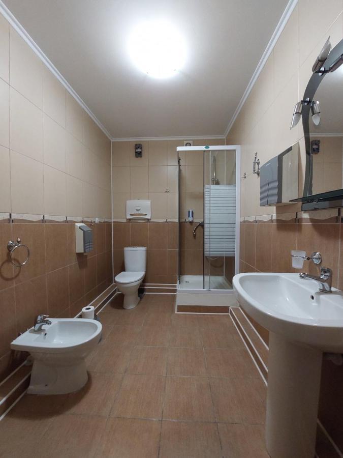 Apart-Hotel 24/7 Kamianets-Podilskyi Exterior photo